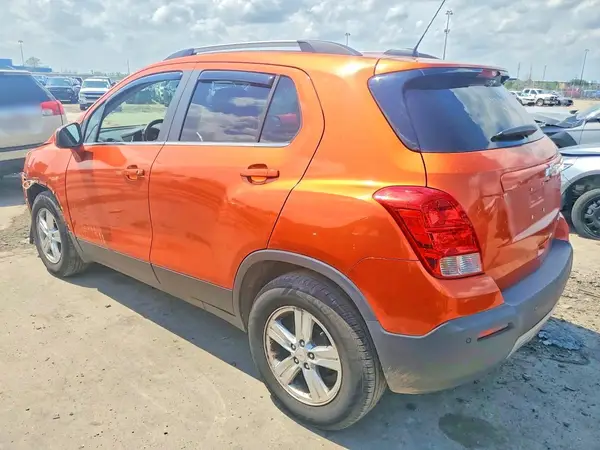 KL7CJLSB3GB669305 2016 CHEVROLET TRAX - Image 2