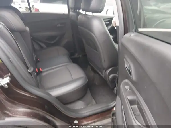 KL7CJLSB3GB689036 2016 CHEVROLET TRAX - Image 8