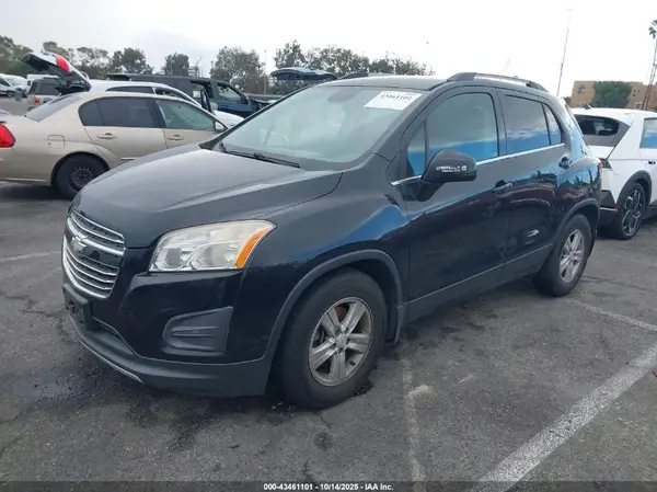 KL7CJLSB3GB736968 2016 CHEVROLET TRAX - Image 2