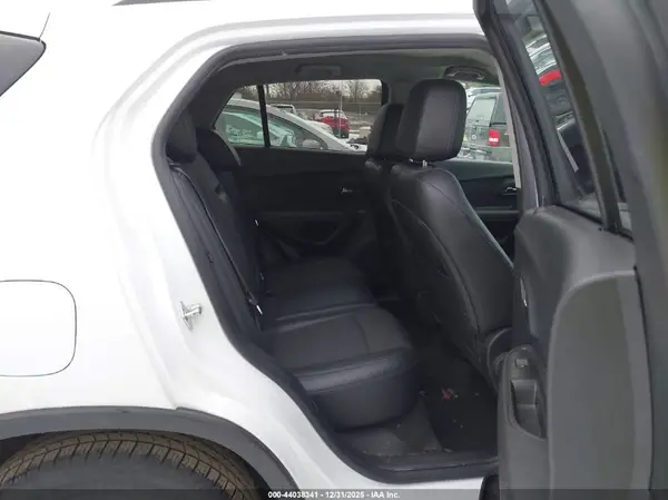 KL7CJLSB3GB759313 2016 CHEVROLET TRAX - Image 8