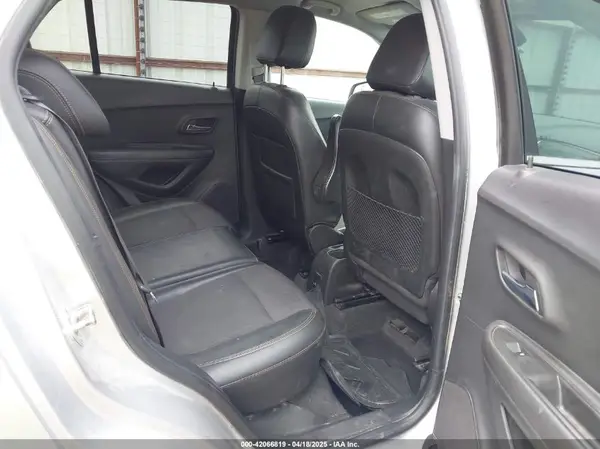 KL7CJLSB3HB085536 2017 CHEVROLET TRAX - Image 8
