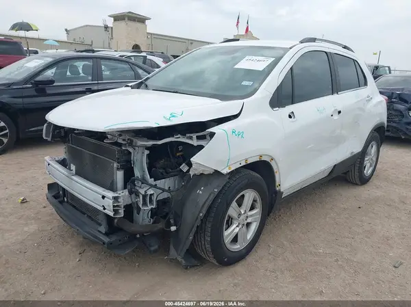 KL7CJLSB3HB099212 2017 CHEVROLET TRAX - Image 2