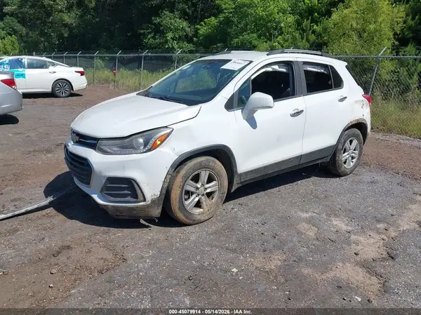 KL7CJLSB3HB116848 2017 CHEVROLET TRAX - Image 2