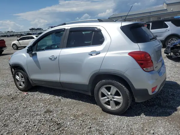 KL7CJLSB3HB135741 2017 CHEVROLET TRAX - Image 2