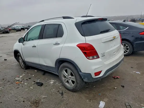 KL7CJLSB3HB192246 2017 CHEVROLET TRAX - Image 2