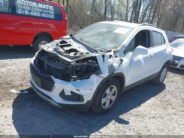 KL7CJLSB3HB197625 2017 CHEVROLET TRAX - Image 2