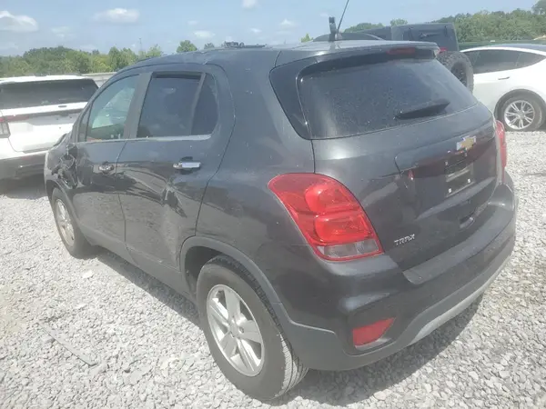 KL7CJLSB3HB220305 2017 CHEVROLET TRAX - Image 2