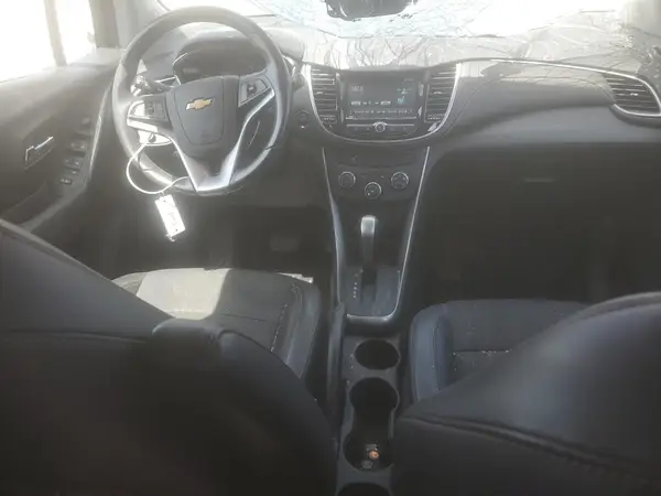 KL7CJLSB3HB220305 2017 CHEVROLET TRAX - Image 8