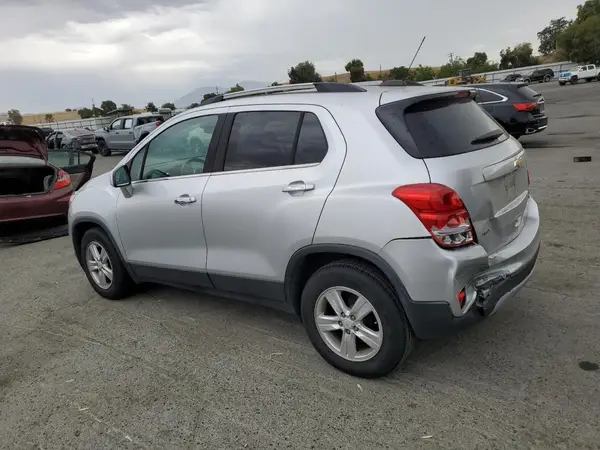 KL7CJLSB3HB237427 2017 CHEVROLET TRAX - Image 2