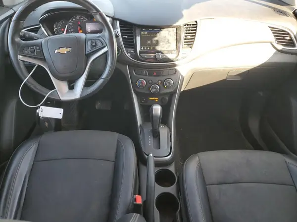 KL7CJLSB3JB674169 2018 CHEVROLET TRAX - Image 8