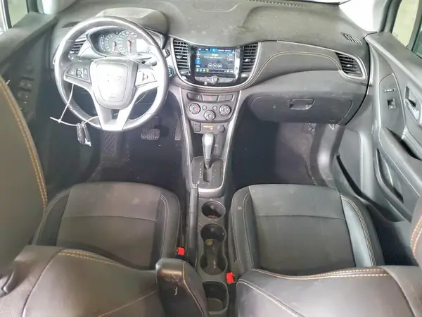 KL7CJLSB3JB710295 2018 CHEVROLET TRAX - Image 8