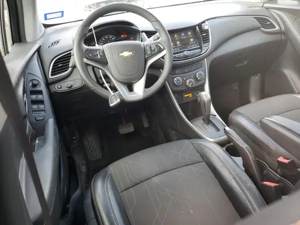 KL7CJLSB3JB722804 2018 CHEVROLET TRAX - Image 8