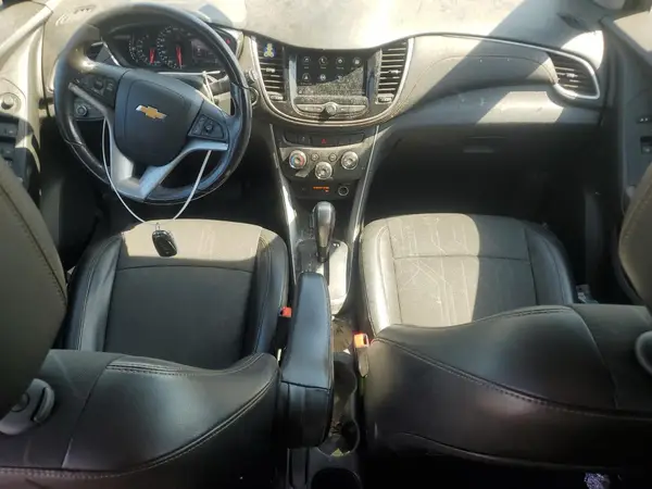 KL7CJLSB3KB761555 2019 CHEVROLET TRAX - Image 8