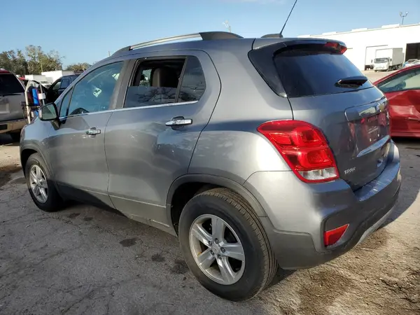 KL7CJLSB3KB784544 2019 CHEVROLET TRAX - Image 2