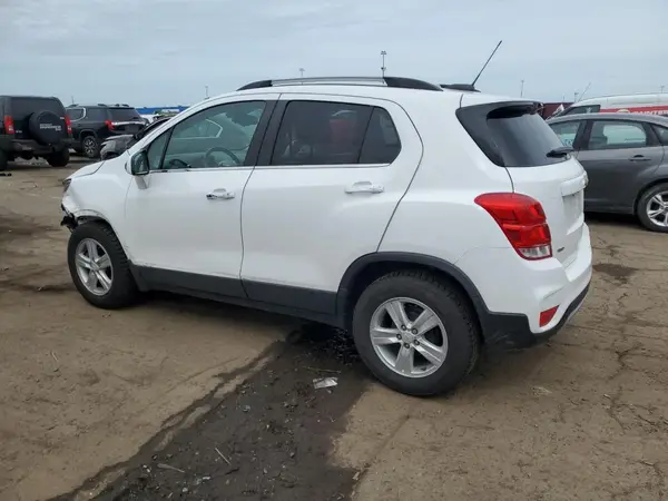 KL7CJLSB3KB797360 2019 CHEVROLET TRAX - Image 2