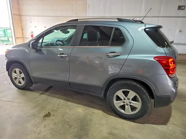 KL7CJLSB3KB820152 2019 CHEVROLET TRAX - Image 2