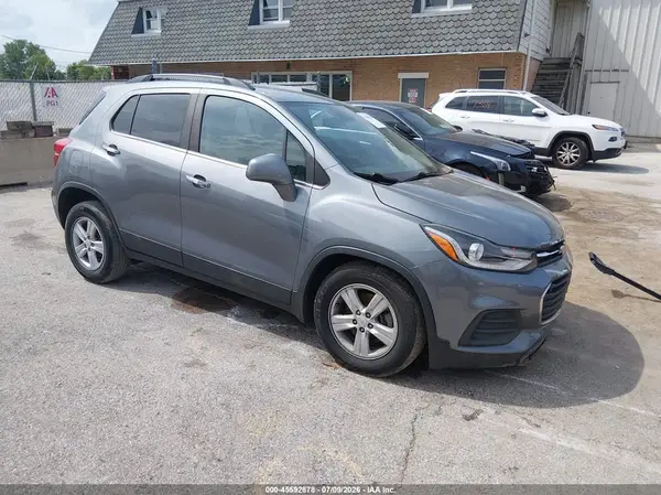 KL7CJLSB3KB823925 2019 CHEVROLET TRAX - Image 1