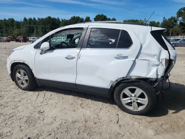 KL7CJLSB3KB830471 2019 CHEVROLET TRAX - Image 2