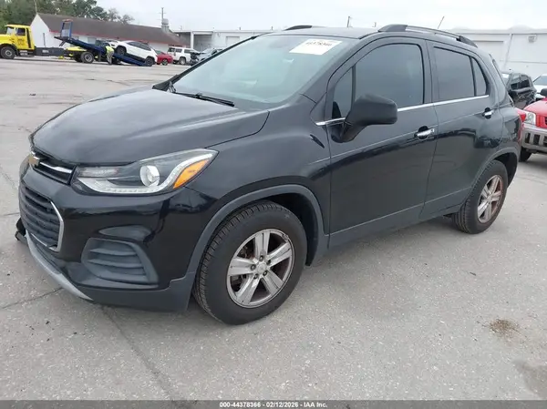KL7CJLSB3KB846914 2019 CHEVROLET TRAX - Image 2