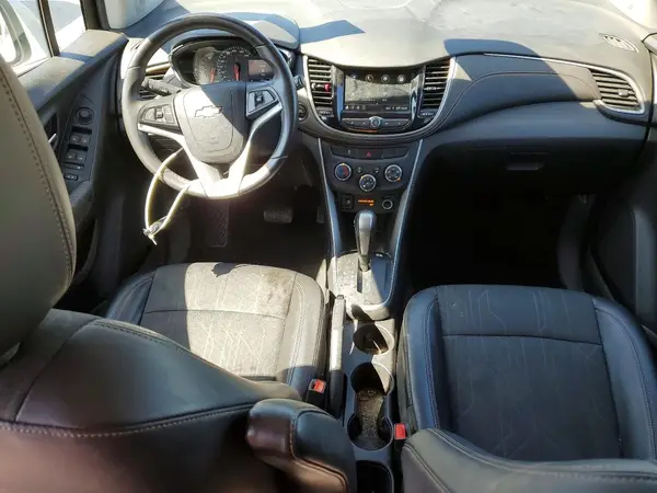 KL7CJLSB3KB847237 2019 CHEVROLET TRAX - Image 8
