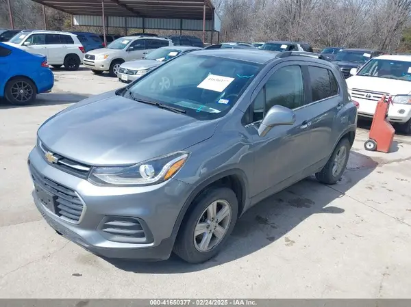 KL7CJLSB3KB875491 2019 CHEVROLET TRAX - Image 2