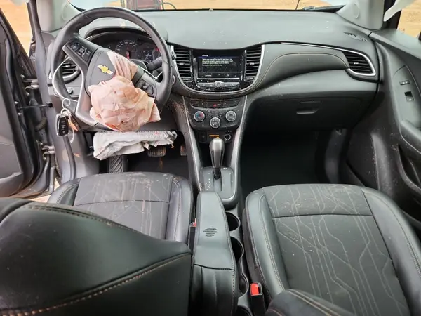 KL7CJLSB3KB877001 2019 CHEVROLET TRAX - Image 8