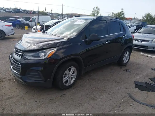 KL7CJLSB3KB879041 2019 CHEVROLET TRAX - Image 2