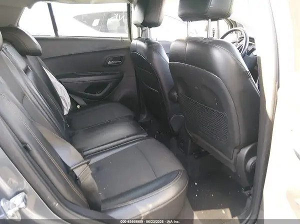 KL7CJLSB3KB900731 2019 CHEVROLET TRAX - Image 8