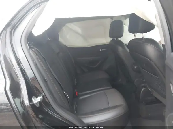 KL7CJLSB3KB931137 2019 CHEVROLET TRAX - Image 8