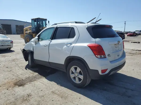KL7CJLSB3KB936869 2019 CHEVROLET TRAX - Image 2