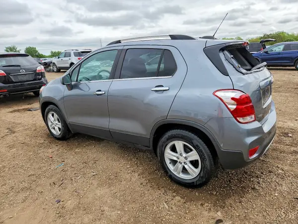 KL7CJLSB3KB942509 2019 CHEVROLET TRAX - Image 2
