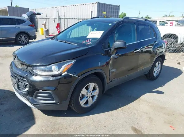 KL7CJLSB3KB943661 2019 CHEVROLET TRAX - Image 2