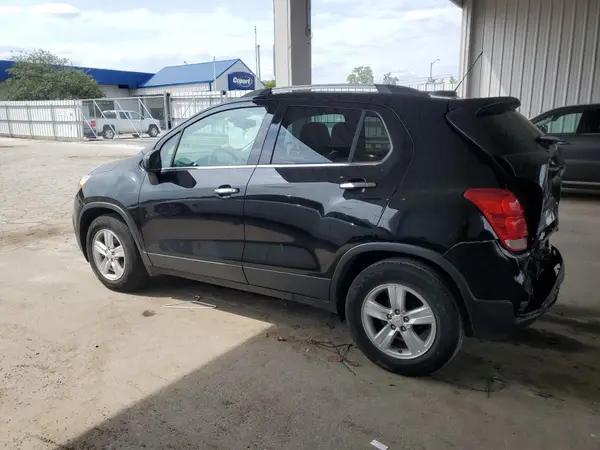KL7CJLSB3KB947077 2019 CHEVROLET TRAX - Image 2