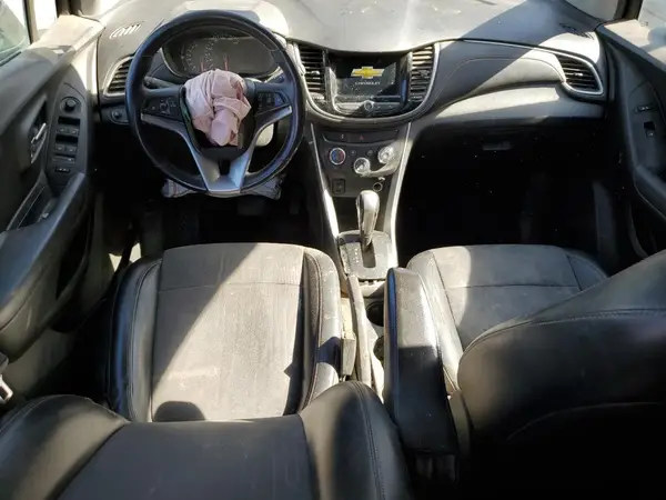 KL7CJLSB3KB947502 2019 CHEVROLET TRAX - Image 8