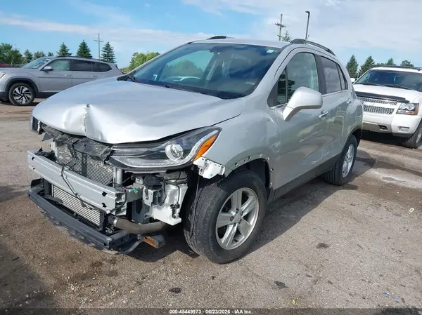 KL7CJLSB3KB960993 2019 CHEVROLET TRAX - Image 2