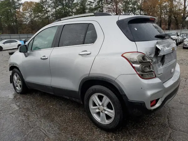KL7CJLSB3KB962517 2019 CHEVROLET TRAX - Image 2
