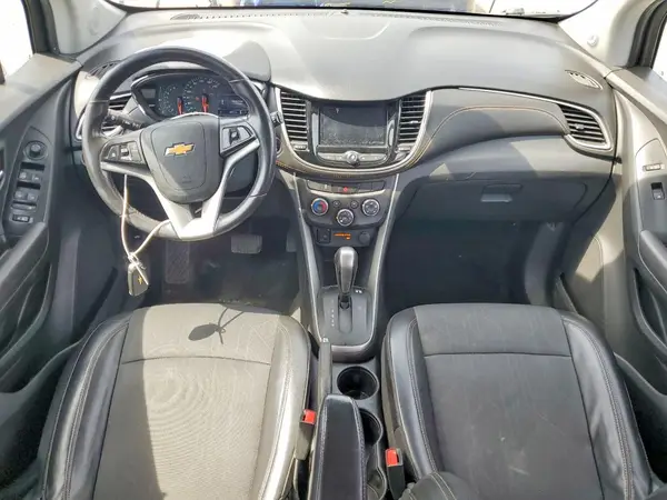 KL7CJLSB3LB005838 2020 CHEVROLET TRAX - Image 8