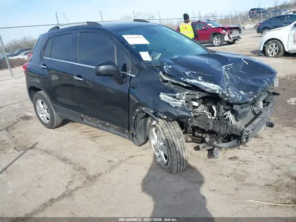 KL7CJLSB3LB011154 2020 CHEVROLET TRAX - Image 1