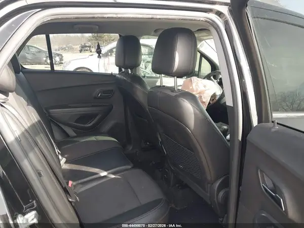KL7CJLSB3LB011154 2020 CHEVROLET TRAX - Image 8
