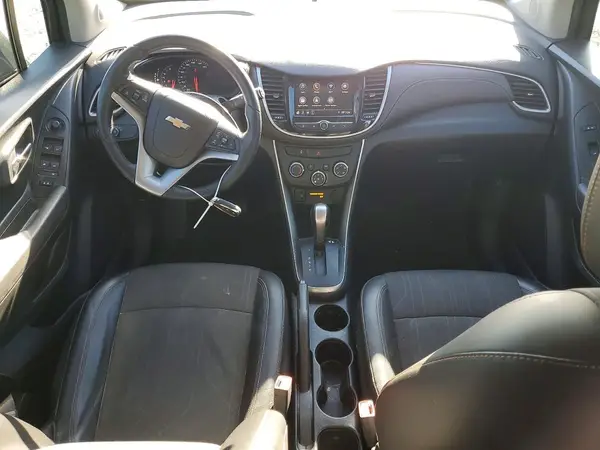 KL7CJLSB3LB012322 2020 CHEVROLET TRAX - Image 8