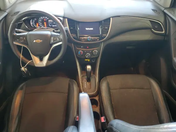 KL7CJLSB3LB016242 2020 CHEVROLET TRAX - Image 8