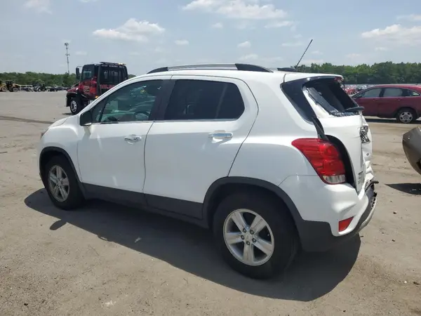 KL7CJLSB3LB017262 2020 CHEVROLET TRAX - Image 2