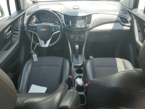 KL7CJLSB3LB017262 2020 CHEVROLET TRAX - Image 8