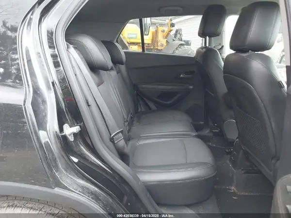 KL7CJLSB3LB025068 2020 CHEVROLET TRAX - Image 8