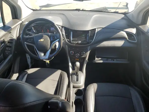 KL7CJLSB3LB026320 2020 CHEVROLET TRAX - Image 8