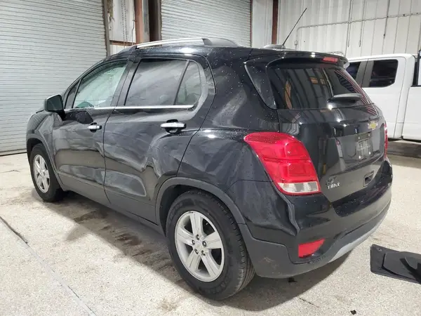 KL7CJLSB3LB026432 2020 CHEVROLET TRAX - Image 2