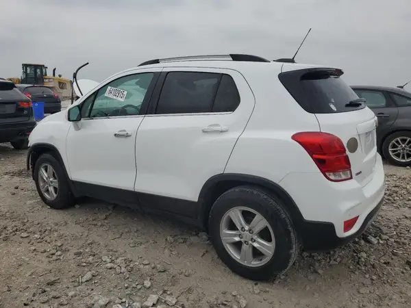 KL7CJLSB3LB056692 2020 CHEVROLET TRAX - Image 2
