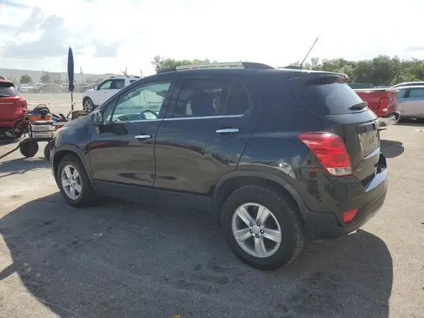 KL7CJLSB3LB060063 2020 CHEVROLET TRAX - Image 2