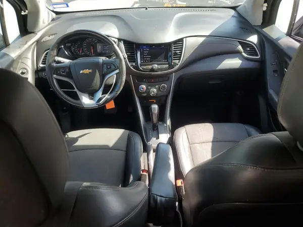 KL7CJLSB3LB060063 2020 CHEVROLET TRAX - Image 8