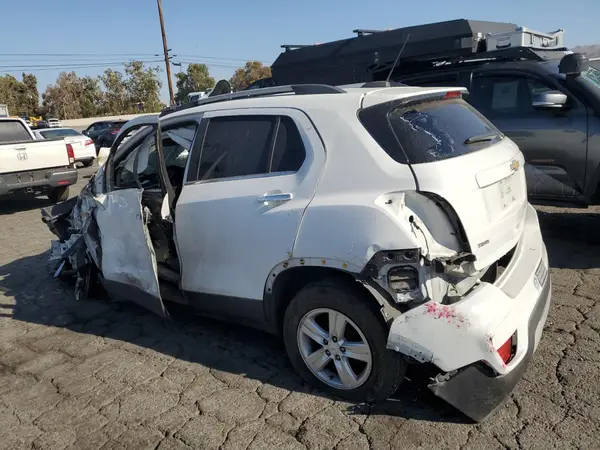 KL7CJLSB3LB060662 2020 CHEVROLET TRAX - Image 2